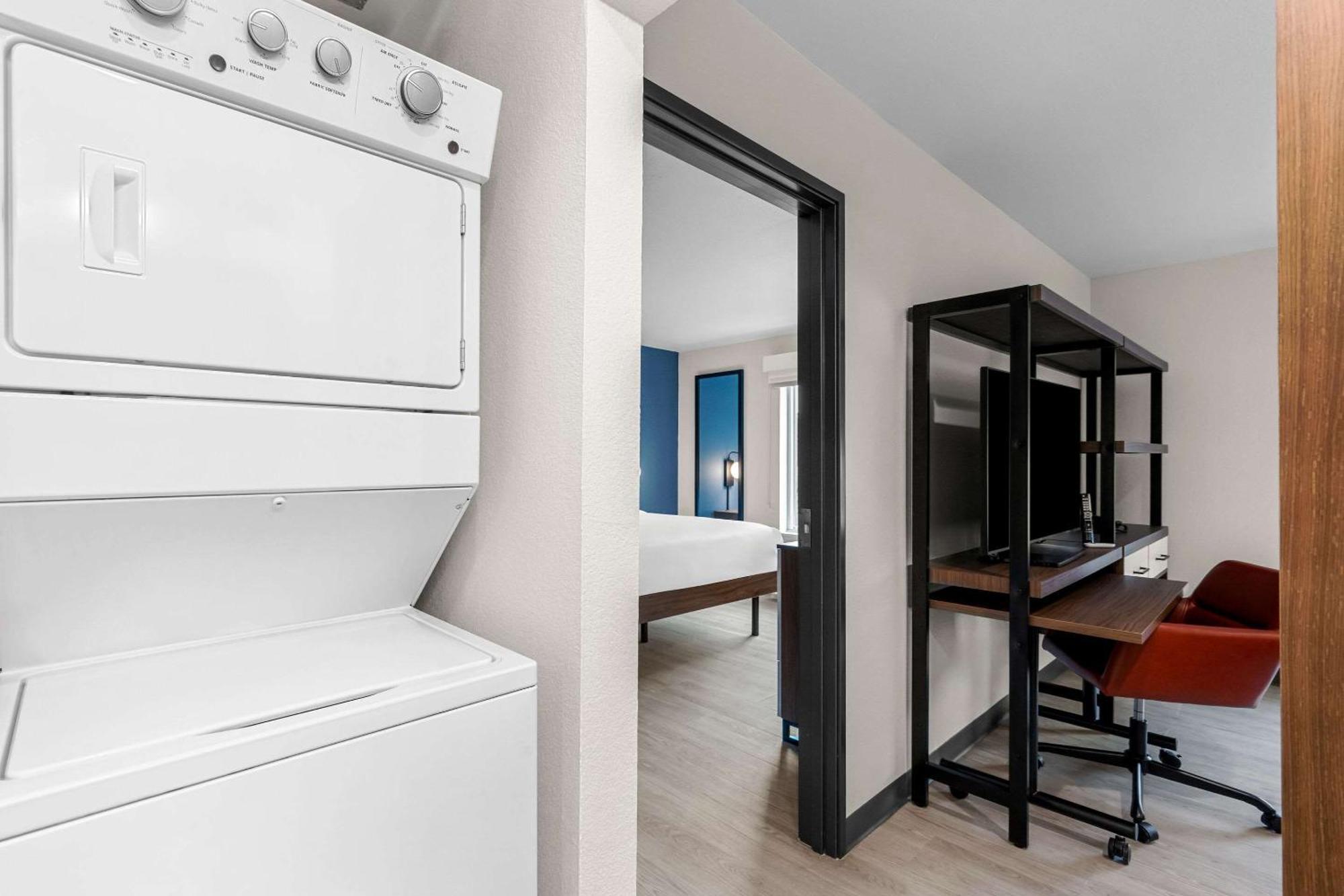 Everhome Suites Fayetteville Near Fort Bragg Bagian luar foto