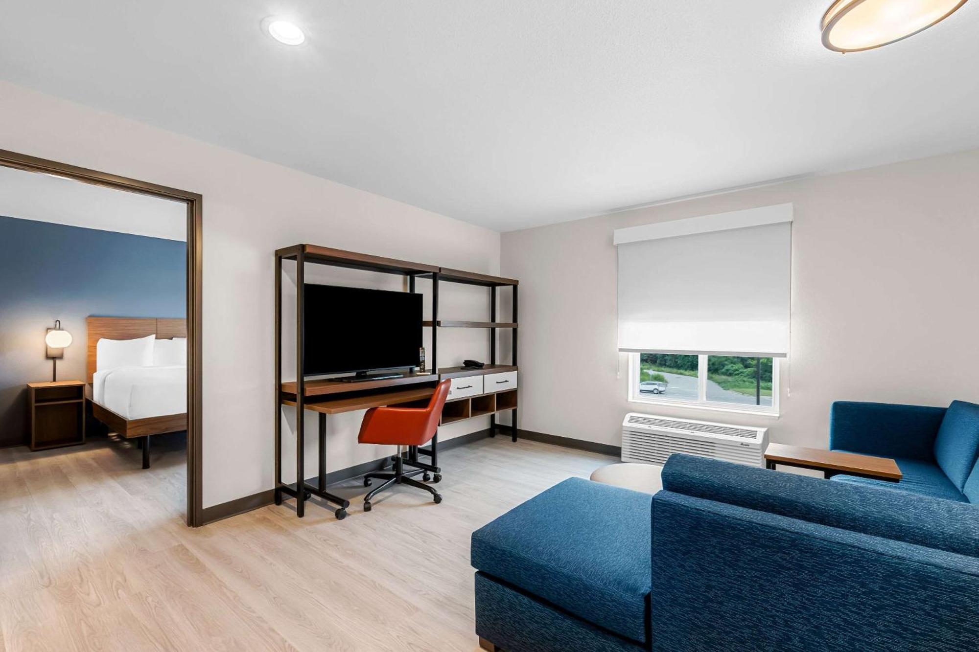 Everhome Suites Fayetteville Near Fort Bragg Bagian luar foto