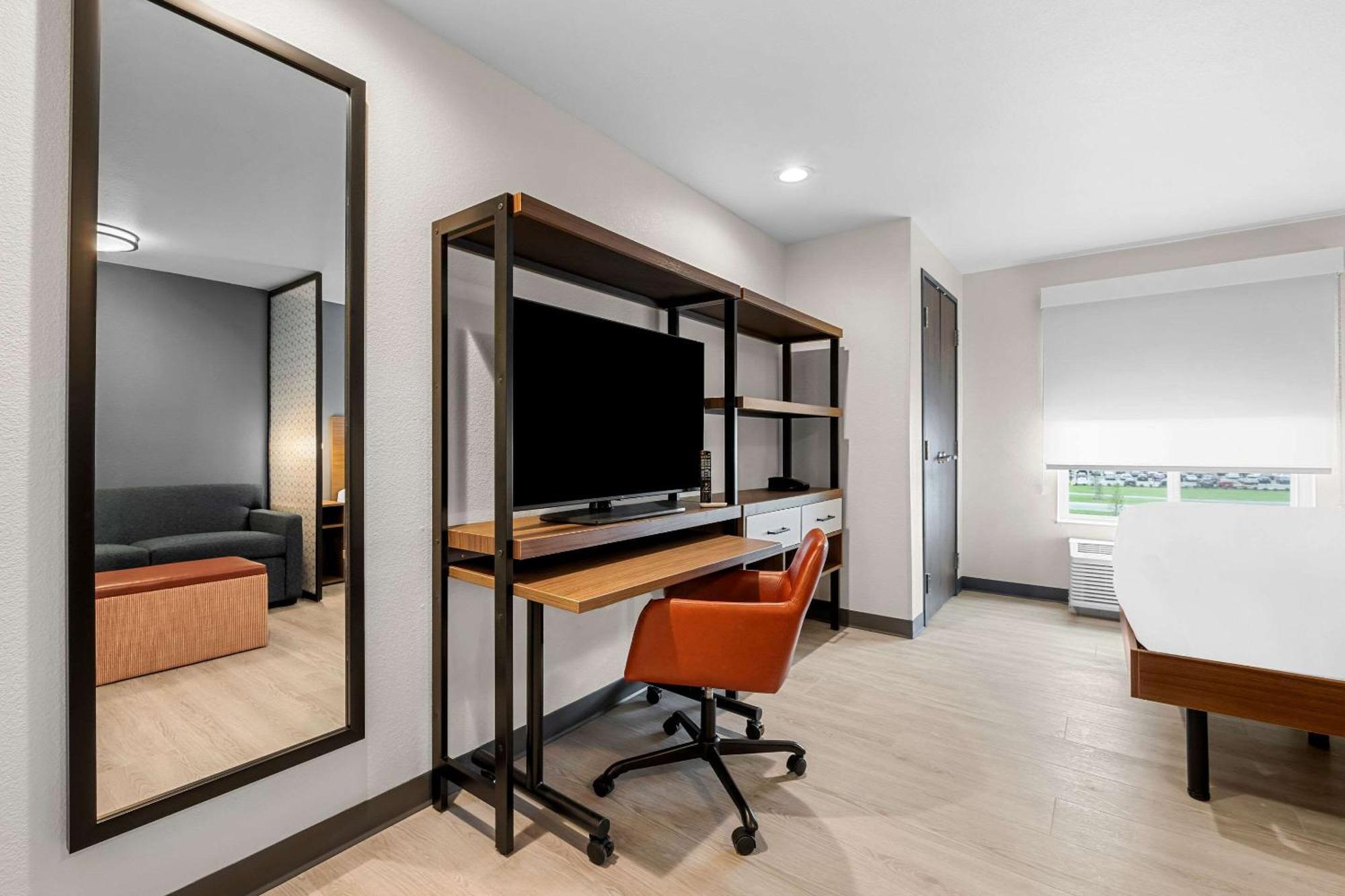 Everhome Suites Fayetteville Near Fort Bragg Bagian luar foto
